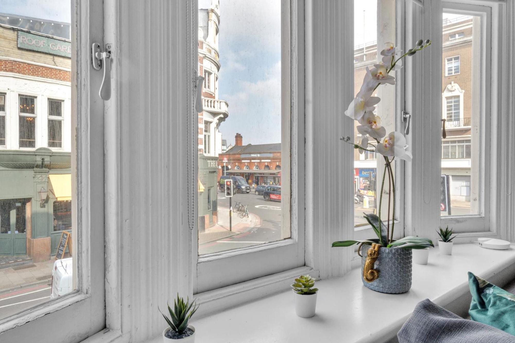 Homely - West Putney Apartment London