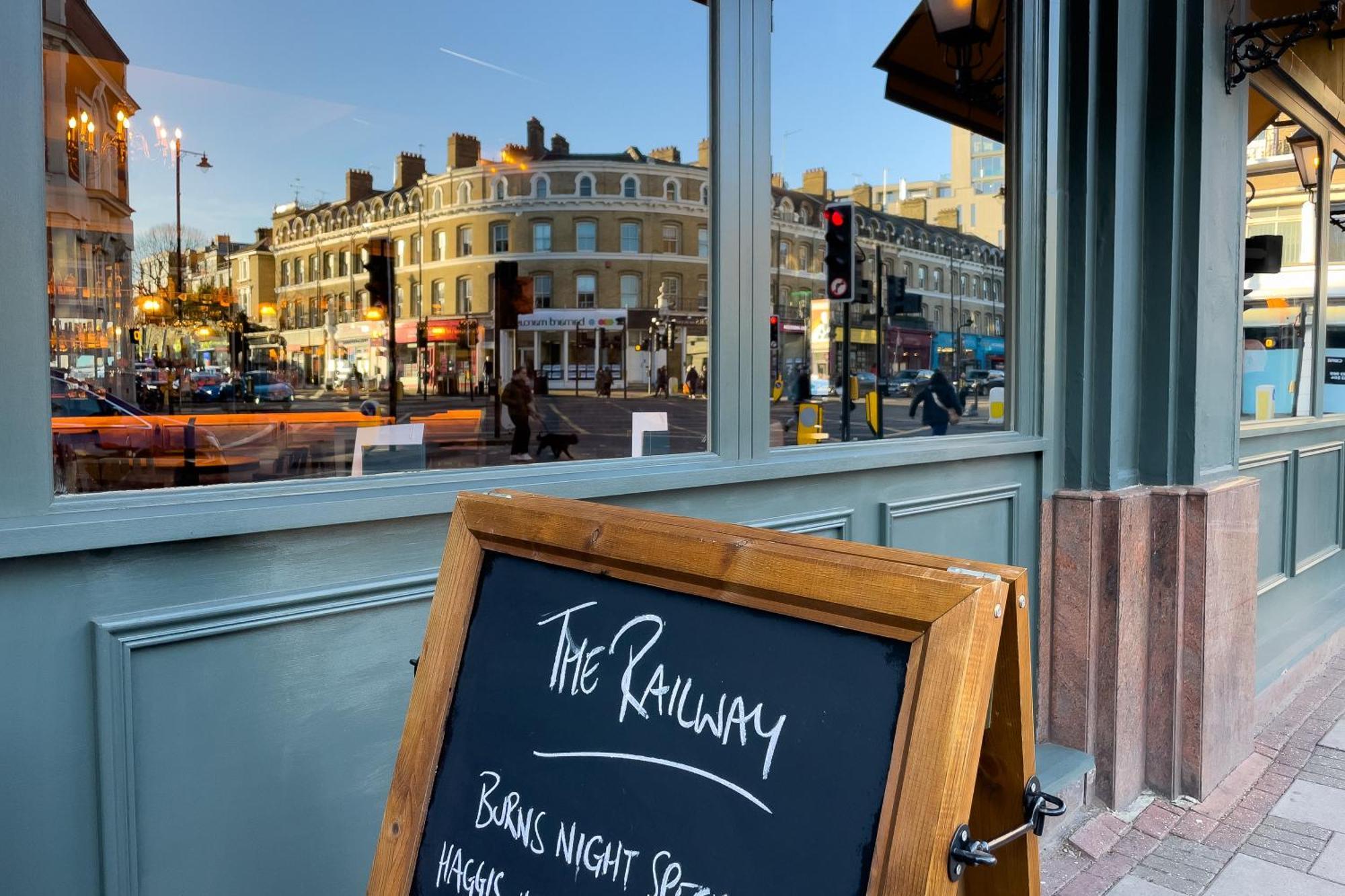 Homely - West Putney *